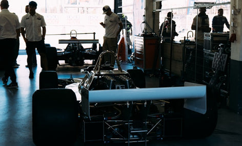 "Agents là SaaS mới" — Ranking các Vibe Coding App 2026: Cursor vs Claude Code vs Lovable