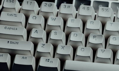 OpenClaw vs Claude Code 2026: So Sánh Bảo Mật, Tính Năng và Use Cases
